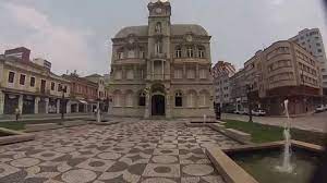 Curitiba é a capital do estado do paraná, com mais de 1,8 milhão de habitantes servidos pela estrutura liderada hoje por rafael greca (pmn). Antiga Prefeitura De Curitiba Youtube