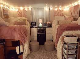 Pin By Amy Friemann On College Girls Dorm Room Dorm Room Inspiration Dorm Sweet Dorm