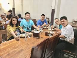 Warung babi guling pak malen is a landmark in bali, and it is known to serve one of the best babi guling in seminyak. Good Test Menu Pork Malen In Bali Island Many People In Here Hot Taste Pork In