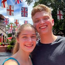 Micah Davis` and Abby Holmes's Wedding Website