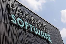 D) junge berufseinsteiger, die pendeln, sind das verhalten am arbeitsplatz ist sehr freundlich. Careers Jobs At Papyrus Software