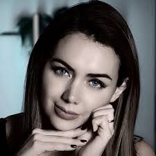 Alexis Gallo's Instagram, Twitter & Facebook