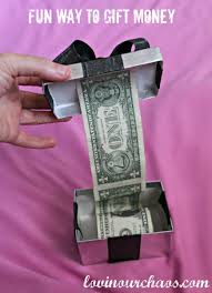 Wedding gift money is the gift that can keep on giving. 14 Creative Money Gift And Cash Gift Tutorials Creative Money Gifts Cash Gift Wedding Gift Money