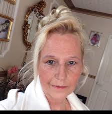 It appears my leaking hot tub has stopped leaking as soon as the level  dropped below the water outlet. Anyone know a repair?