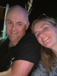 Simone Mann (@sim_liz)