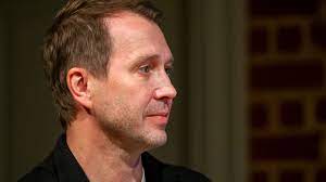 Собянин сейчас подложил «хорошую свинью» вот этим своим решением всей партии власти. Mironov Otvetil Na Parodiyu Galkina Slovami Sobyanin Ne Zasluzhil Politika Rbk