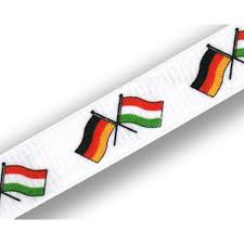 ˈmɒɟɒrorsaːɡ] ) ist ein binnenstaat in mitteleuropa mit rund 9,8 millionen einwohnern. Schlusselband Deutschland Ungarn 2 50