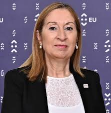 Ana Pastor (politician)
