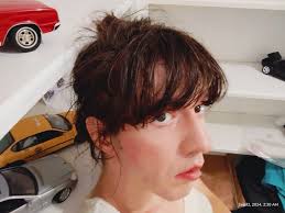 Follow for follow engagement in online community