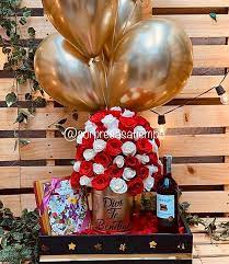 Tortas, globos, canastas gourmet, anchetas temáticas, combos, osos de peluche, chocolates, regalos de cumpleaños, canastas para bebés, canastas con chocolates, ramos de flores, bouquets, arreglos de flores y frutas, canastas con frutas. Sorpresas A Tiempo Regalos A Domicilio En Bogota Decoracion Con Globos Cumpleanos Regalos De Cumpleanos Para Novio Regalos