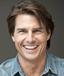 Tom Cruise Pulls Family Of Five From Burning Car Tom Cruise Haircut Tom Cruise Short Tom Cruise Teeth