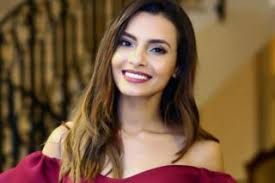 من هي الفنانة كارمن سليمان السيرة الذاتية. Ù„Ø§ ÙŠÙ…ÙƒÙ† Ø§Ù„ØªÙØ±ÙŠÙ‚ Ø¨ÙŠÙ† ÙƒØ§Ø±Ù…Ù† Ø³Ù„ÙŠÙ…Ø§Ù† ÙˆØ§Ø®ØªÙ‡Ø§ ÙÙŠ Ù‡Ø°Ù‡ Ø§Ù„ØµÙˆØ±Ø© Ø£Ù†ÙˆØ«Ø© Ounousa Ù…ÙˆÙ‚Ø¹ Ø§Ù„Ù…ÙˆØ¶Ø© ÙˆØ§Ù„Ø¬Ù…Ø§Ù„ Ù„Ù„Ù…Ø±Ø£Ø© Ø§Ù„Ø¹Ø±Ø¨ÙŠØ©