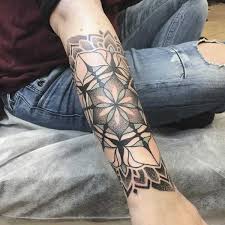 Mandala Tattoo Braco Fechado Masculino Tattoo Design Um jovem argentino insatisfeito com uma tatuagem no antebraço decidiu remover o desenho de uma maneira diferente e. mandala tattoo braco fechado masculino