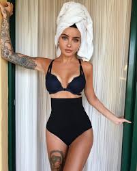 Kristy Lani - Free sexy pics, galleries & more at Babepedia