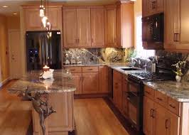 Impressive Maple Kitchen Cabinets With Black Appli Maple Kitchen Cabinets Kitchen Cabinets With Black Appliances Maple Kitchen