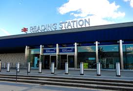 Book a taxi transfer reading to london from only £59.00*. Woo Elizabeth Line Trains Will Run Between Reading And London From December Londonist