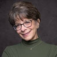 Sandra Eisenhardt's Instagram, Twitter & Facebook