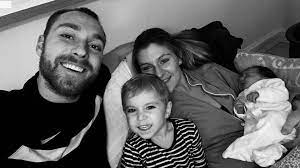 His love of football started at an early age playing. Spekulationen Wird Christian Eriksen Jemals Wieder Kicken Promiflash De