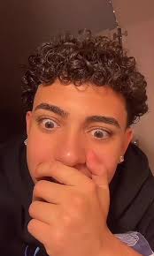 Everyone started calling Erik ,,dad” 😭