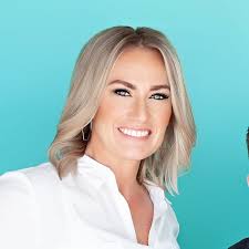 Candice Ulrich's Instagram, Twitter & Facebook