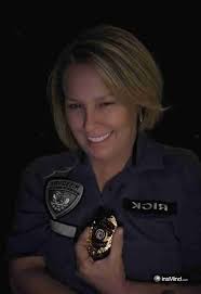 I'm having a problem with staying away crank.. I'm 15 minutes sober and  it's getting hard not to take another hit. I have also been doing beans  every day. And malt liquor.