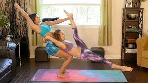 See more ideas about yoga challenge, partner yoga, couples yoga. Amazon De Acro Yoga How To Win These 6 Challenges Ov Ansehen Prime Video