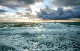 Le climat y est doux sur les zones côtières, plus vif dans l. Maltempo Codice Giallo Fino A Domenica Mattina Per Vento E Mare Mosso Noitv