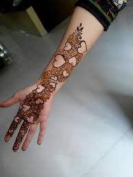 15 Pretty Heart Mehndi Designs For Hands To Try This Year Mehndi Designs Mehndi Designs For Hands Latest Mehndi Designs