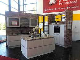 Hessische küche kassel neue pächter für ehemaliges café bei hessischen tapas wolfhagen das rezept der woche kommt aus hessen ein rezept aus der, unsere ausstellung meine küche kassel. Nobilia Musterkuche Musterkuche Mit Insellosung Und Hochwertigen Geraten Ausstellungskuche In Kassel Von Meine Kuche Gmbh