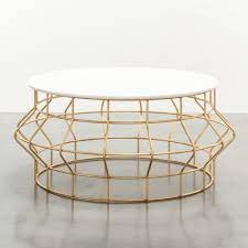 epingle par kate dwornik sur furniture mobilier de salon meubles en marbre tables basses dorees