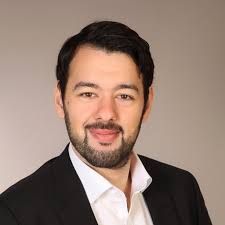 Orhan Ünal: Ausbildung und Berufserfahrung