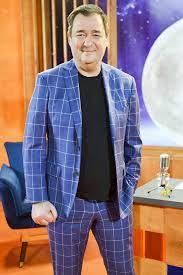 Jacek rozenek (born march 31, 1969, warsaw, poland) is a polish stage, movie, television and voice actor. Jacek Rozenek Wraca Do Show Biznesu Znany Aktor Wciaz Zmaga Sie Ze Skutkami Udaru Viva Pl