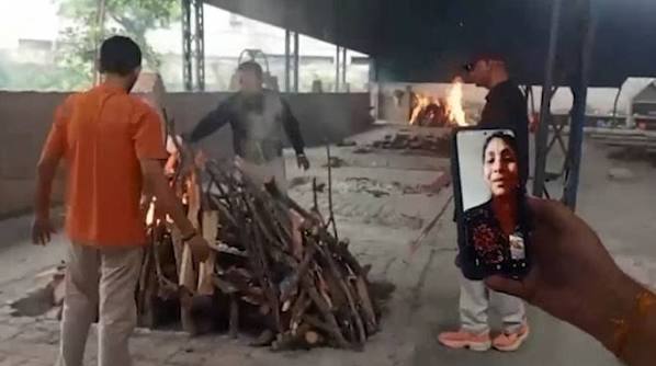 Daughters Attend Father's Funeral Through Video Call, Pay ₹5,100 for Last  Rites Sonipat, August 6: A heartbreaking incident from Haryana's Sonipat  has sparked widespread debate on social media after three daughters attended