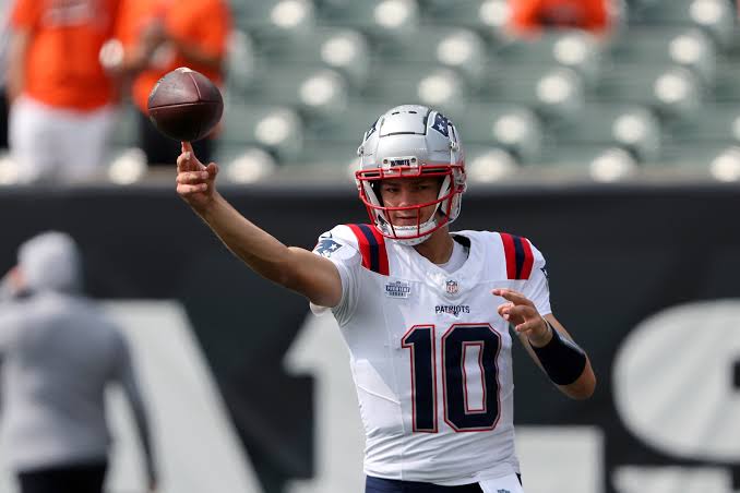Drake Maye reportedly getting 30% of Patriots first-team reps - CLNS Media