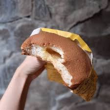200 g salted butter, softened. Ngemil Sore Sambil Meneguk Sebotol Kopi Pahit Nan Creamy Ala Roti O Kumparan Com