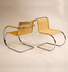 Pin By Becka Schroeder On Cadeiras Seats Sillas Sedias Mies Van Der Rohe Furniture Recycled Plastic Adirondack Chairs Chairs For Small Spaces