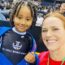 GRACIE BARRA YUBA CITY BRAZILIAN JIU JITSU & SELF DEFENSE
