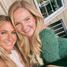 Tori Singleton's Instagram, Twitter & Facebook