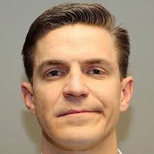 20 Subtle Signs of a Psychopath