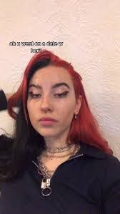 Linda Cuff's Instagram, Twitter & Facebook