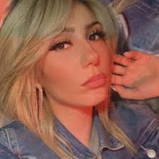 VERONICA CAPUTO. 💛 (@veronica.caputo) • Threads, Say more