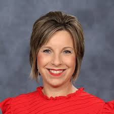 🎤✨ Congratulations to Petal High School Show Choir Director Shanna Luckett  for receiving the Excellence of Show Choir Education Award for the  Mississippi All-State Show Choir! 👏We're so #PantherProud of Mrs. Luckett