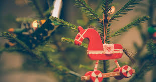We have selected the best 20 gifts available online for you through our unique research by experienced researchers, that leaves almost no chance for you to go wrong with your choices. 10 Christmas Gift Ideas For Horse Lovers