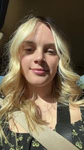 Alexia Garrett's Instagram, Twitter & Facebook