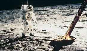 United states air mail first day of issue stamp and commemorative envelope, celebrating the first manned moon landing on july 20, 1969 by apollo 11. Nasa Moon Landing Shock Claim First Pictures Were Splendidly Composed Weird News Express Co Uk