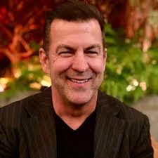 Steve Acheson's Instagram, Twitter & Facebook