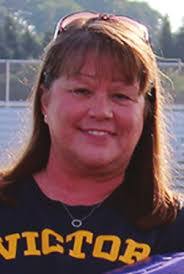 Jaclyn Hollis's Instagram, Twitter & Facebook