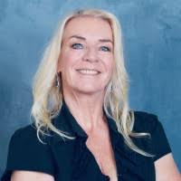 100+ "'astrid" profiles