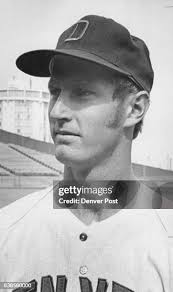 1,784 Denver Bears Credit Stock Photos, High-Res Pictures, and Images