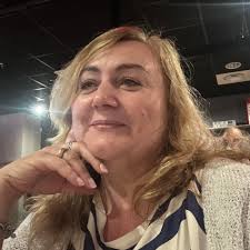 Ecco la torta mandorle e cocco che conquisterà tutti al primo morso!😍Senza  farina, senza glutine, leggera e super profumata🌰🥥Perfetta per colazione  o dessert, pronta in pochi minuti!✨🍰 Ingredienti: ✓ 200 g di